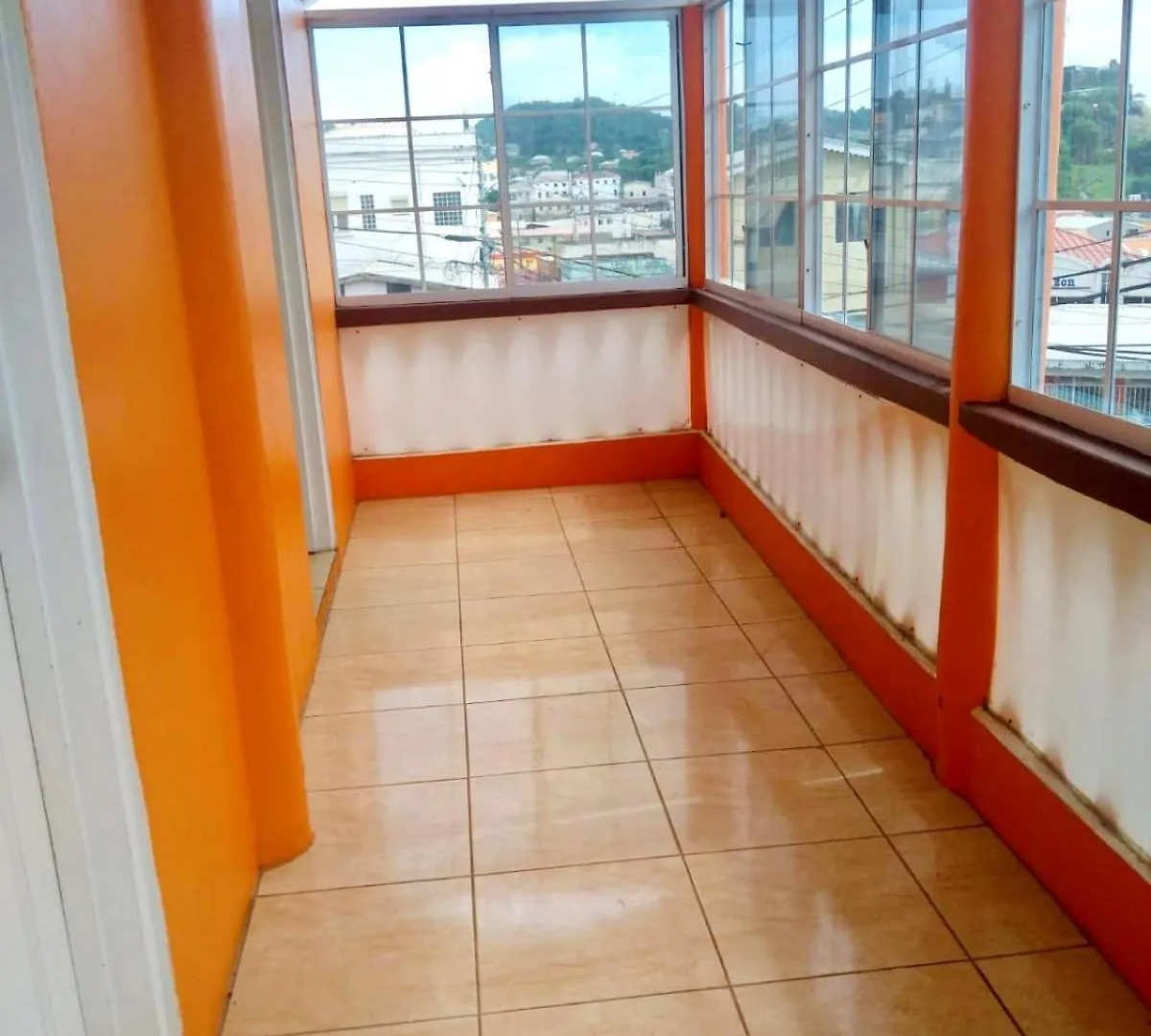 דירות St. George's Orange Building 3 In St Georges